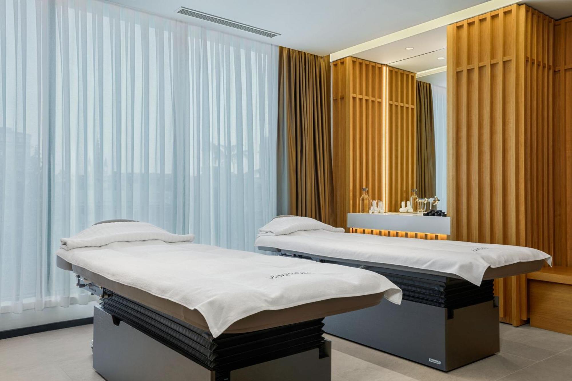 Le Meridien Батуми Екстериор снимка