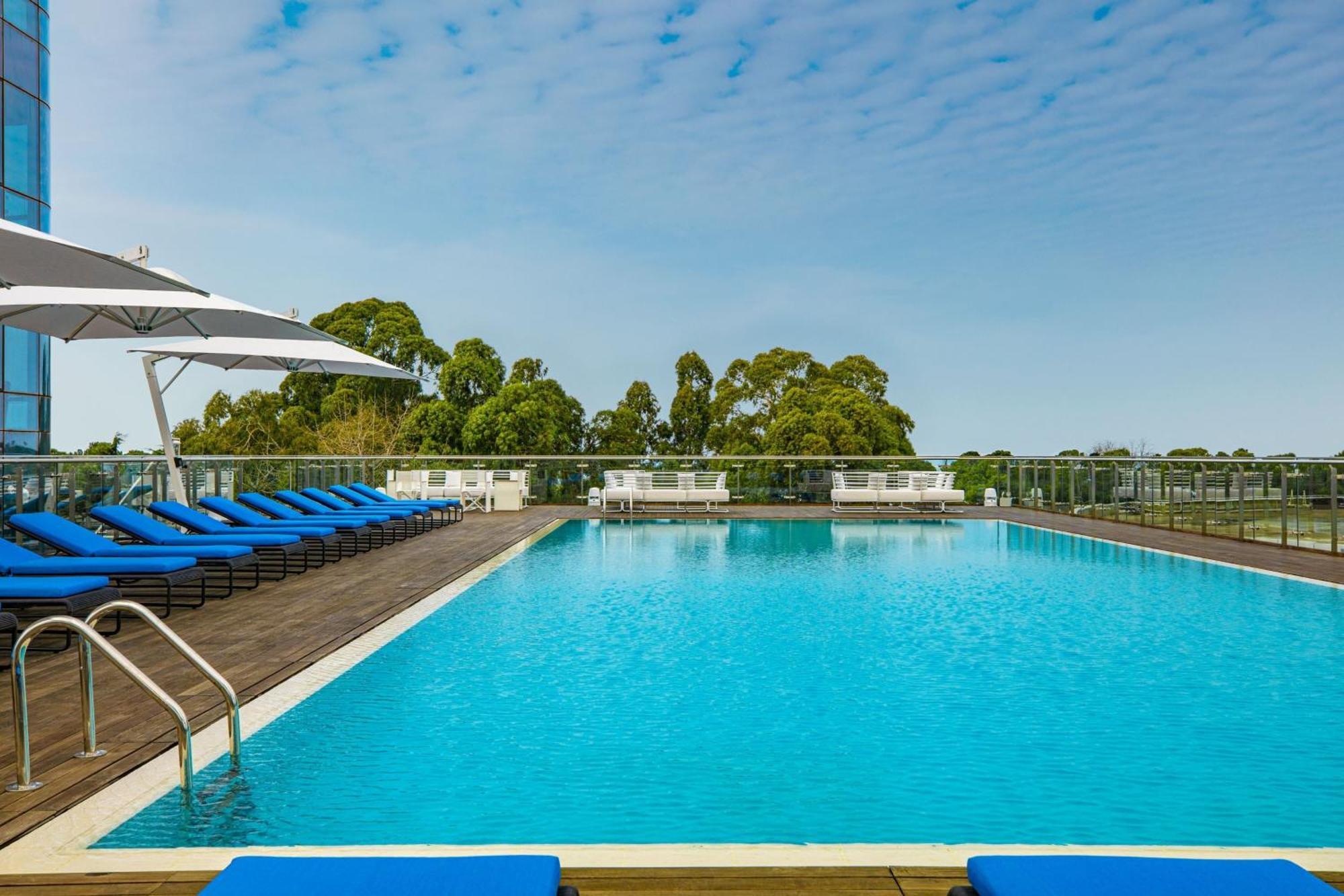 Le Meridien Батуми Екстериор снимка