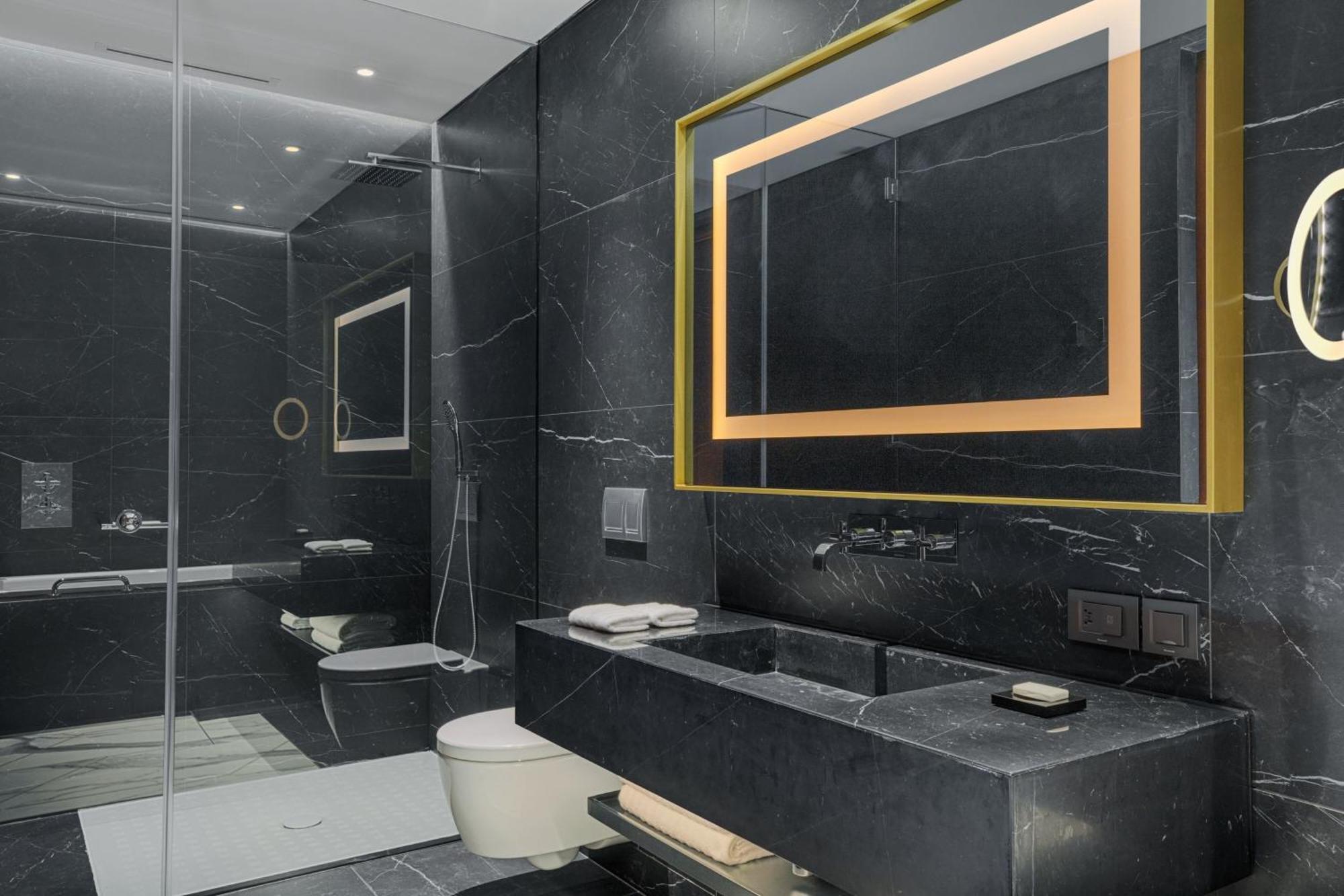 Le Meridien Батуми Екстериор снимка