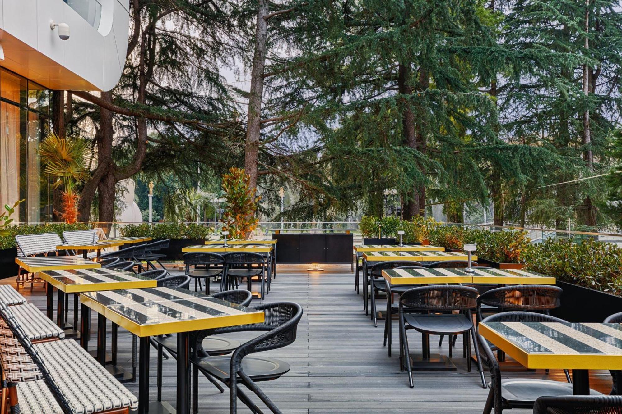 Le Meridien Батуми Екстериор снимка