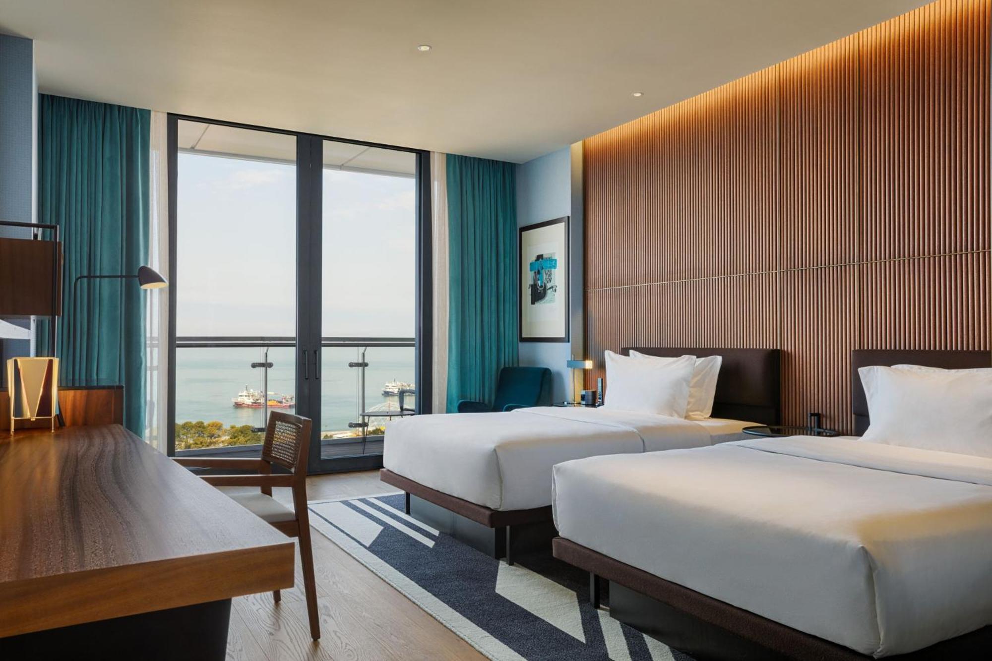 Le Meridien Батуми Екстериор снимка
